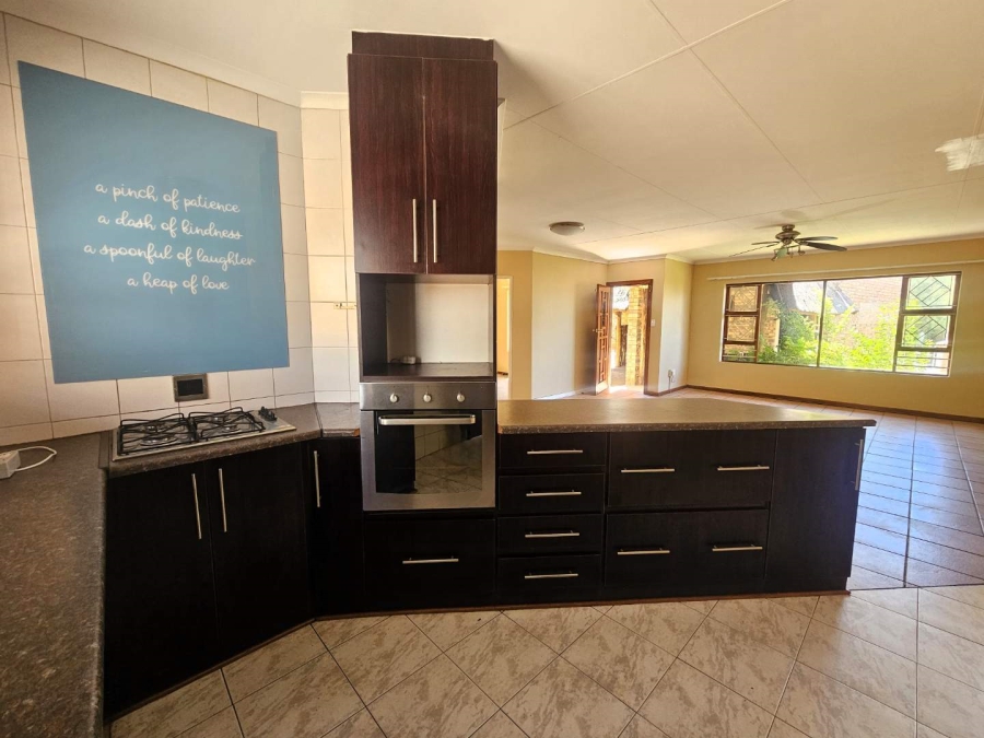 3 Bedroom Property for Sale in Pentagon Park Free State